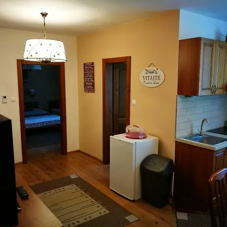 Marta, 200 M Apartment